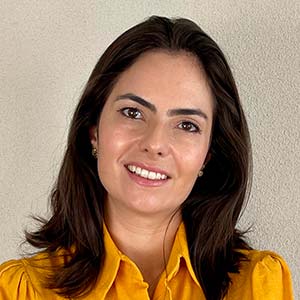 Flávia Palácios